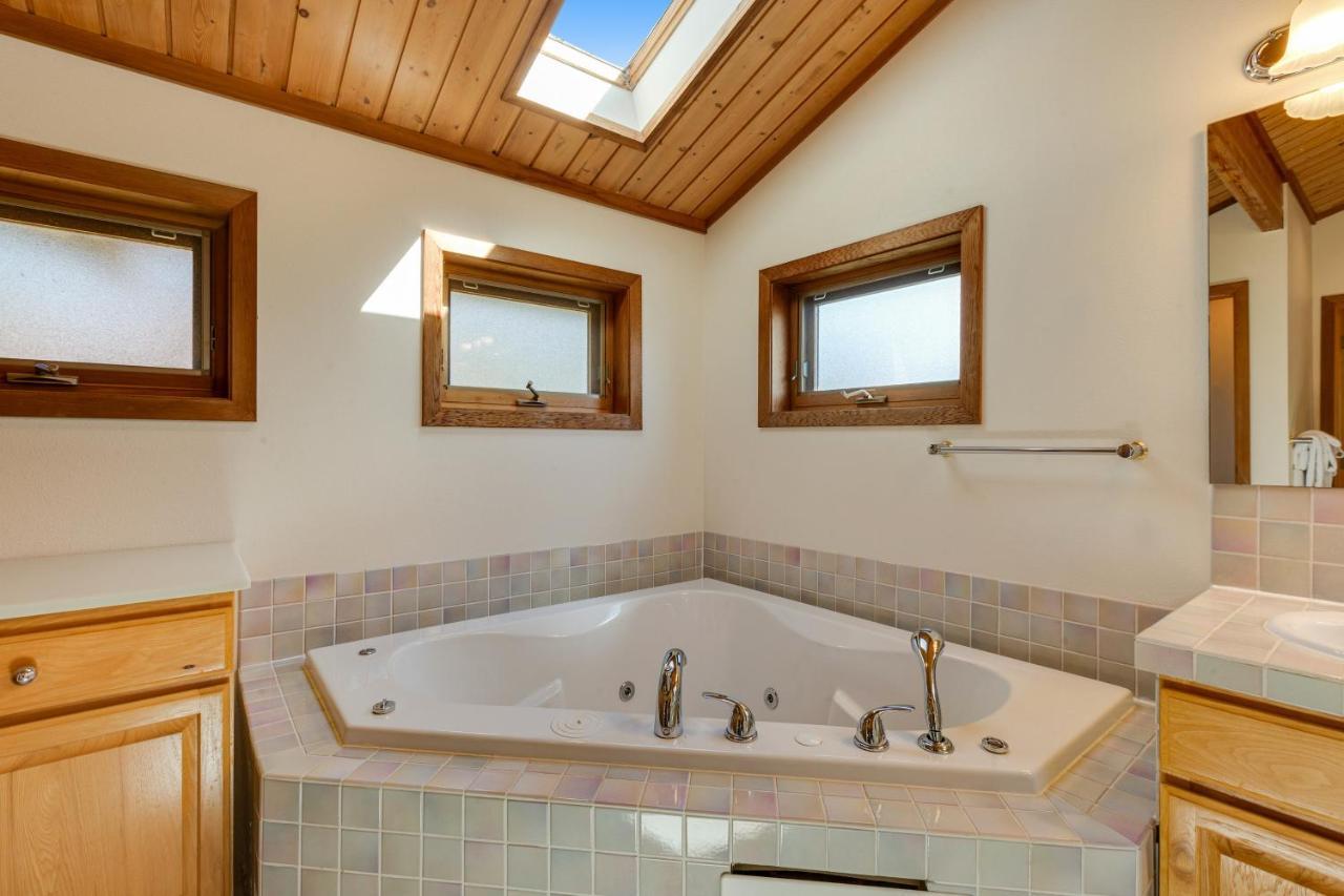 Whidbey Cedar Sunsets Villa Freeland Ngoại thất bức ảnh
